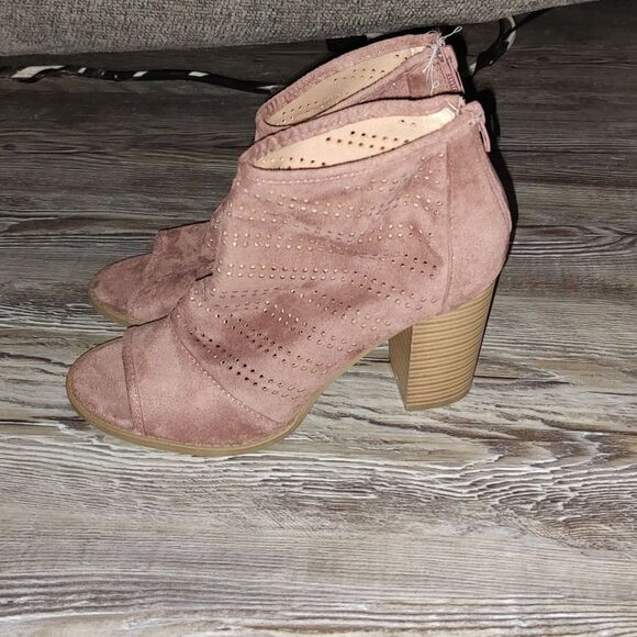 Report  Padma tan peep toe ankle heeled boots  Sz 7.5  NWOT - Picture 3 of 8